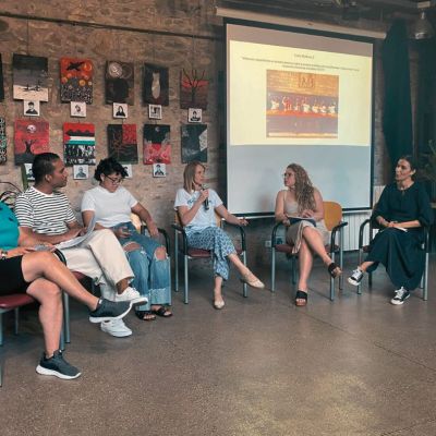 Orientación sociolaboral y empoderamiento de mujeres cuidadoras y trabajadoras del hogar que residen en la provincia de Girona en situación irregular